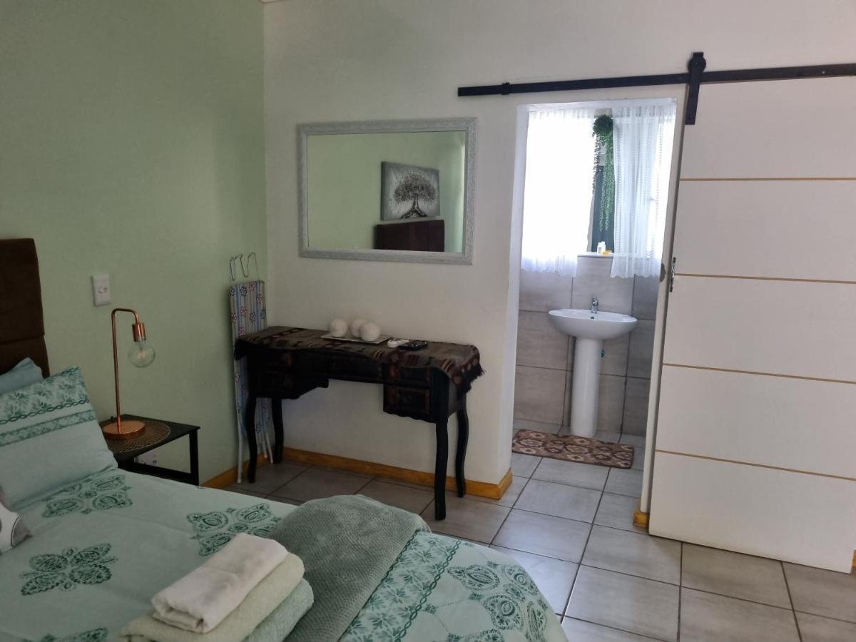 Sondela Bed & Breakfast Aliwal North Exterior photo