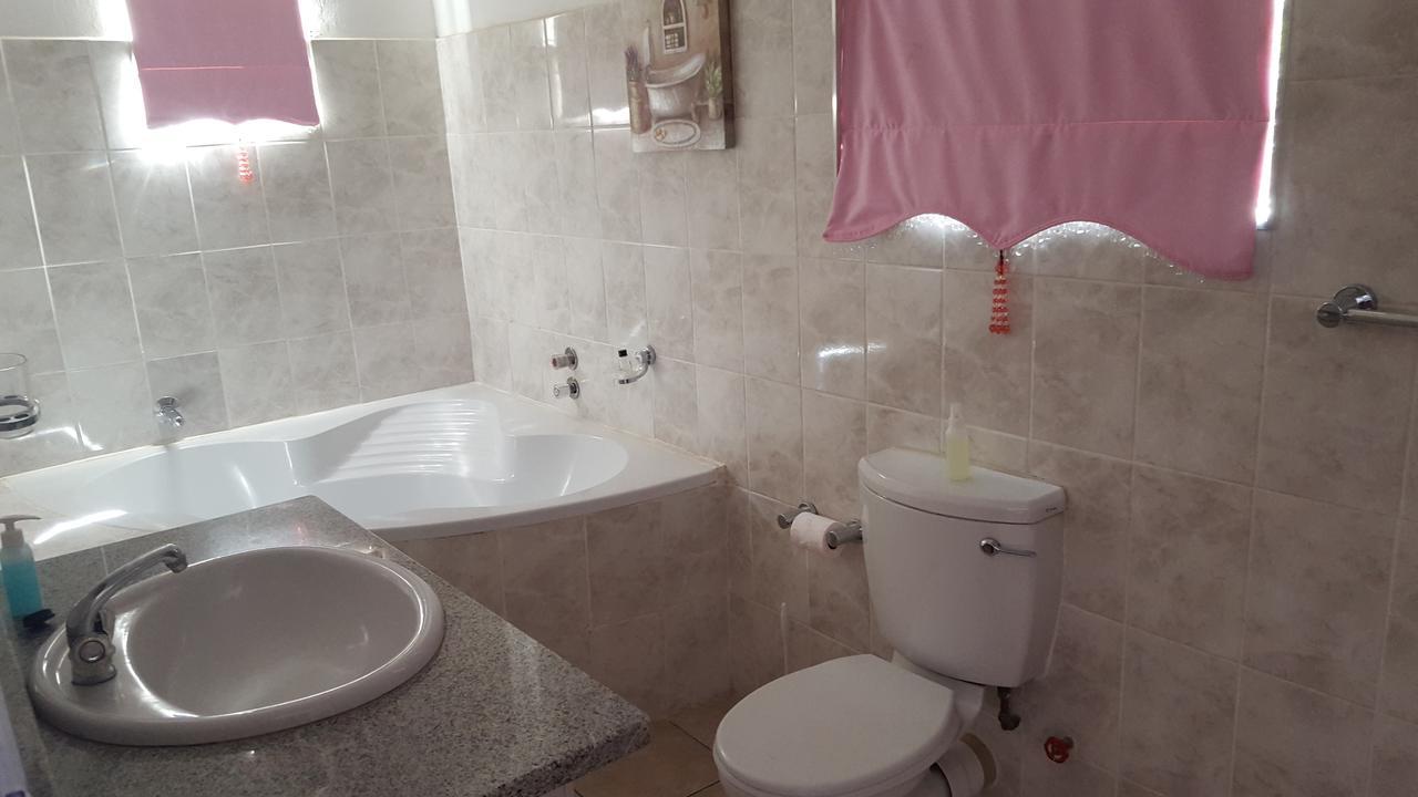 Sondela Bed & Breakfast Aliwal North Exterior photo