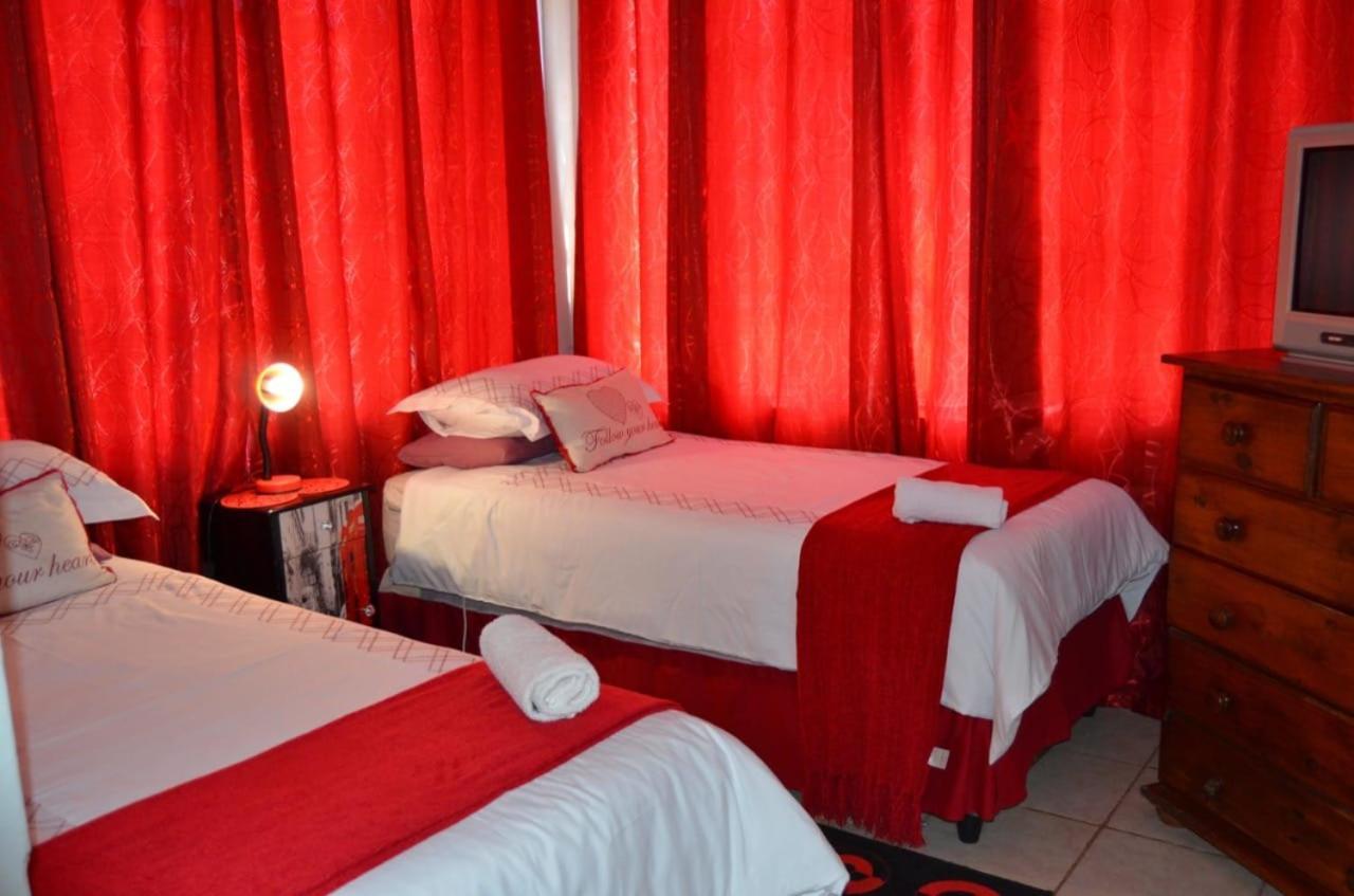 Sondela Bed & Breakfast Aliwal North Exterior photo